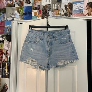 Levi’s 501 Shorts Light Blue Size 27! Distressed Hem